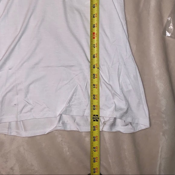 🛍LAST ONE🛍 White tank with multi color pocket - Picture 7 of 9